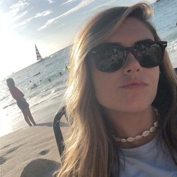 izzyholman